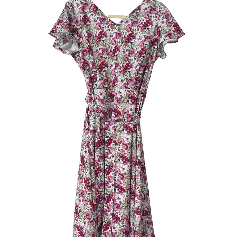 Elegant Floral Maxi Dress in Pink and White